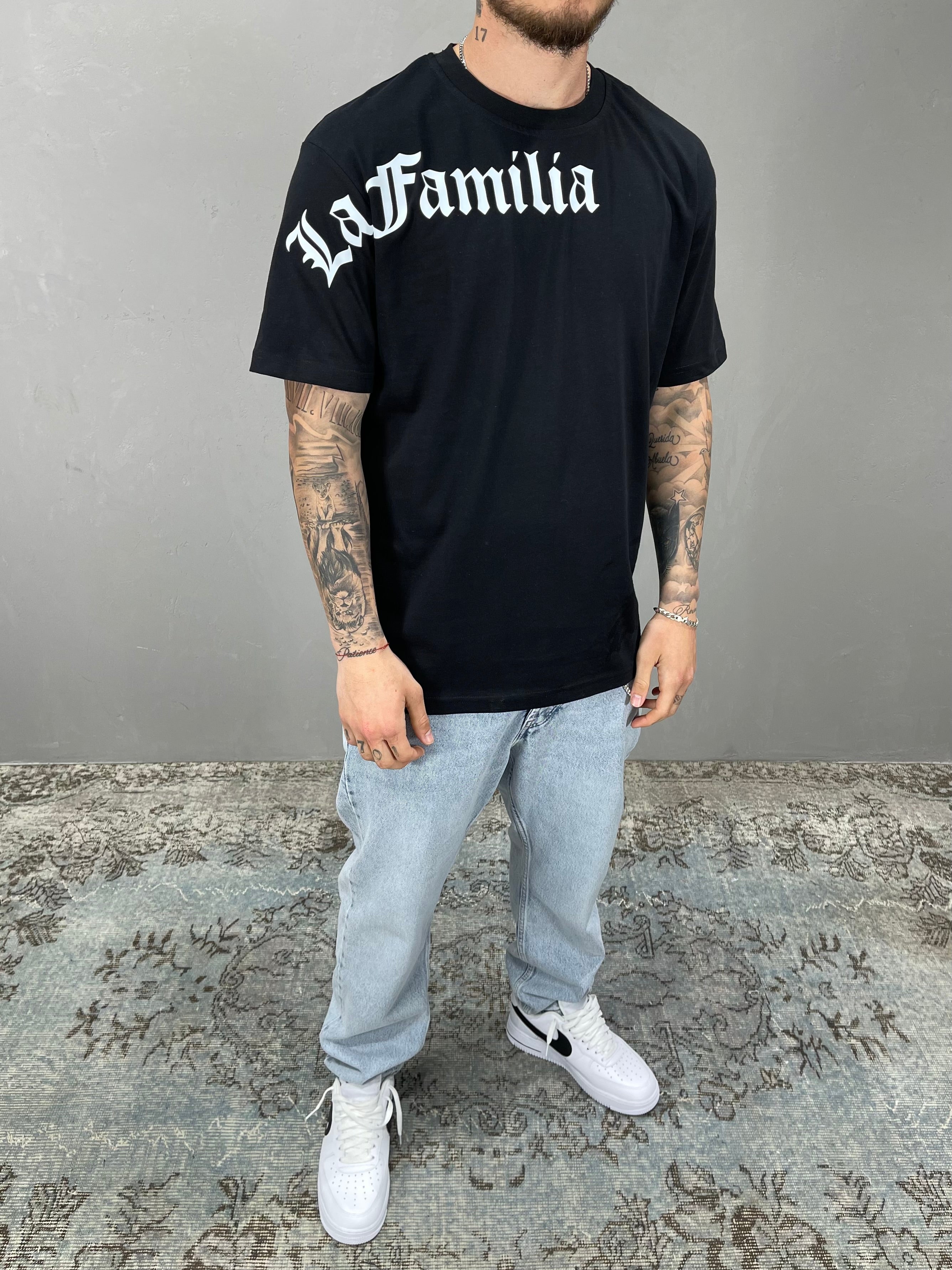 T245 La Familia Black T-Shirt